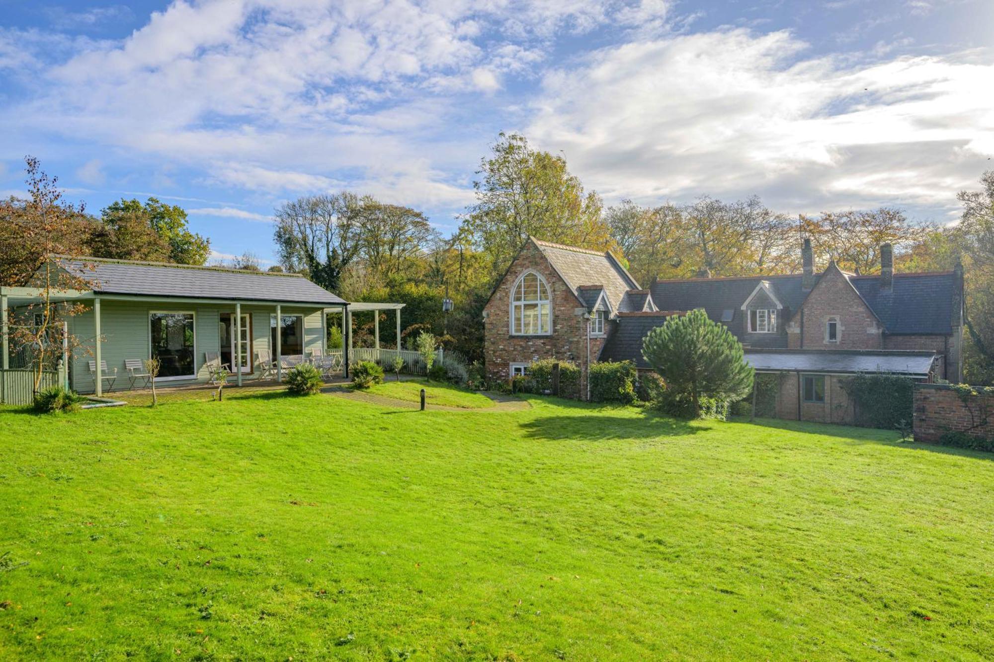 Country House With 7 Bedrooms And 3 Buildings 马克特拉森 外观 照片